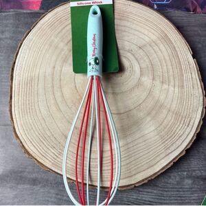 NWT Gorgeous Peanuts Snoopy Merry Christmas Red & Blue Silicone Whisk